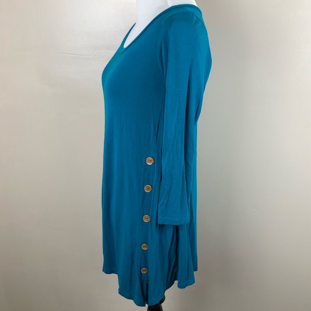 Emerald Button Detail Long Sleeve Tee Size Small - Picture 3 of 6